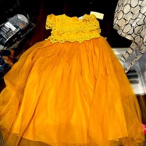 Brand new Gold Trish Scully dress size 8